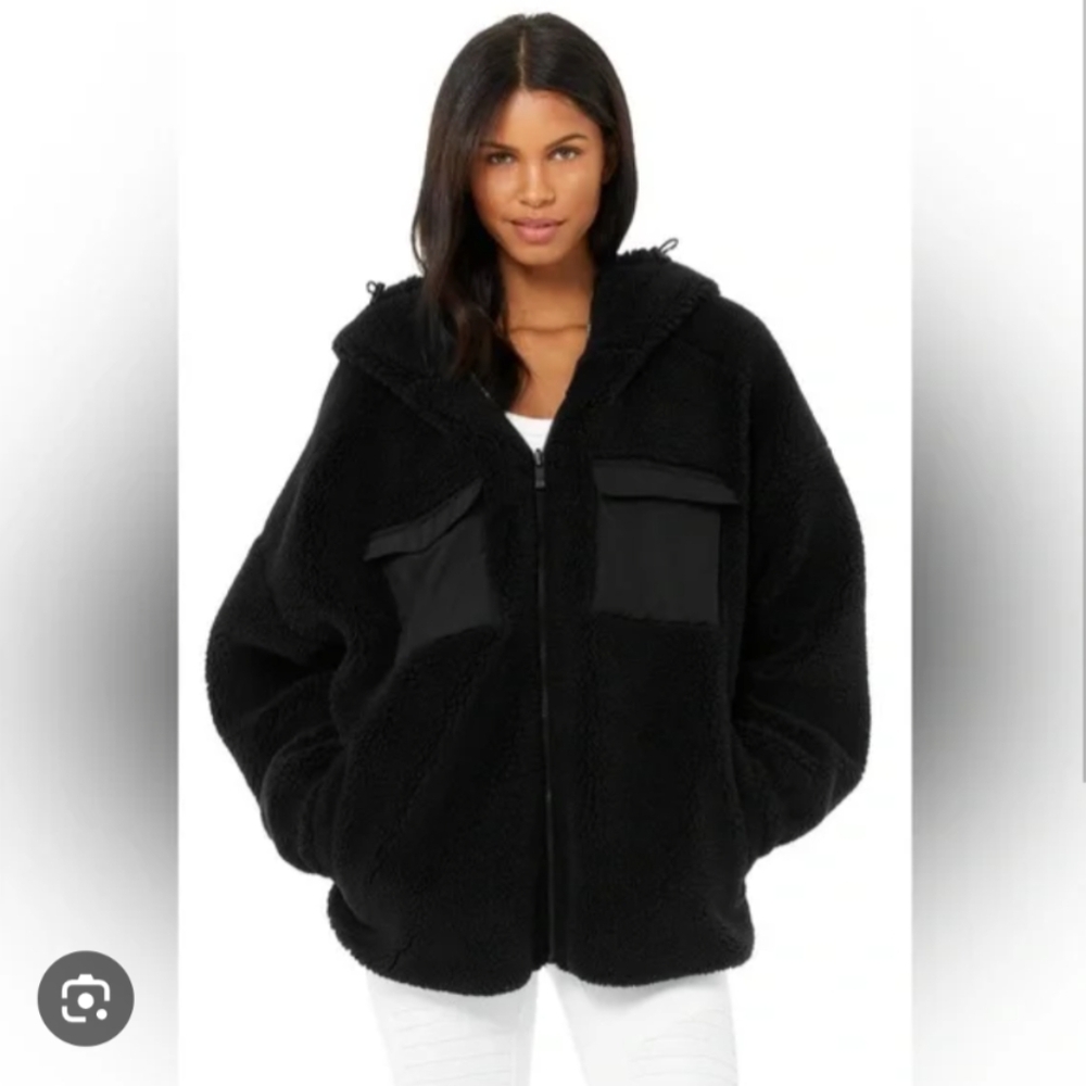 Alo Yoga Cargo Sherpa Jacket
